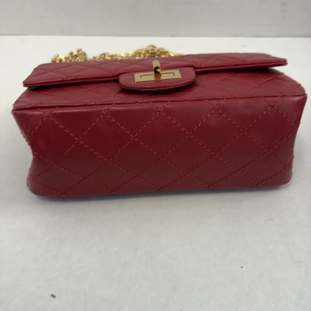 Chanel Red 2.55 Reissue - Picture 3 of 9